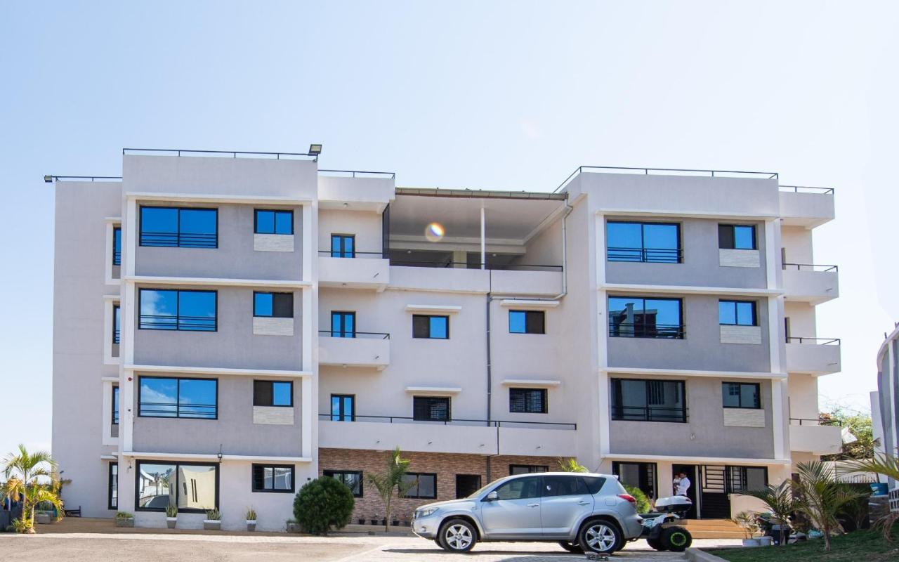 Milestone City Appartements - Avec Restaurant - Sans Coupure D'Electricite - Vues Imprenables Antananarivo Exterior photo